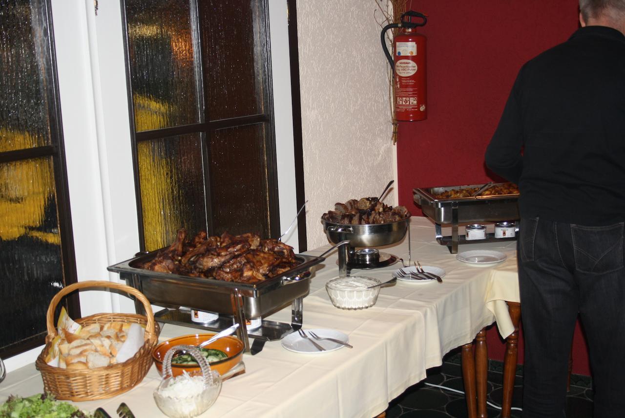 Gasthaus Zur Quelle باد مارينبرغ المظهر الخارجي الصورة